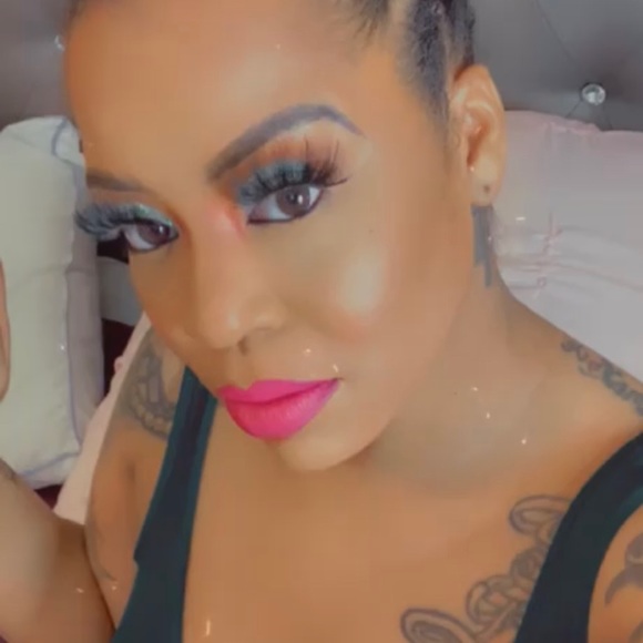 Meet your Posher, Brittany - Picture 1 of 1